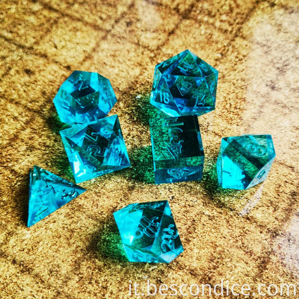 Crystal Unpainted Sharp Edged Dnd Dice Set 8